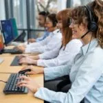 pessoas-que-trabalham-no-call-center-1024x683